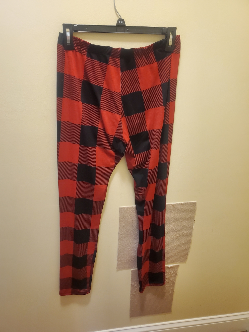 Red & Black Buffalo Plaid Leggings - Women's Stretch Leggings
